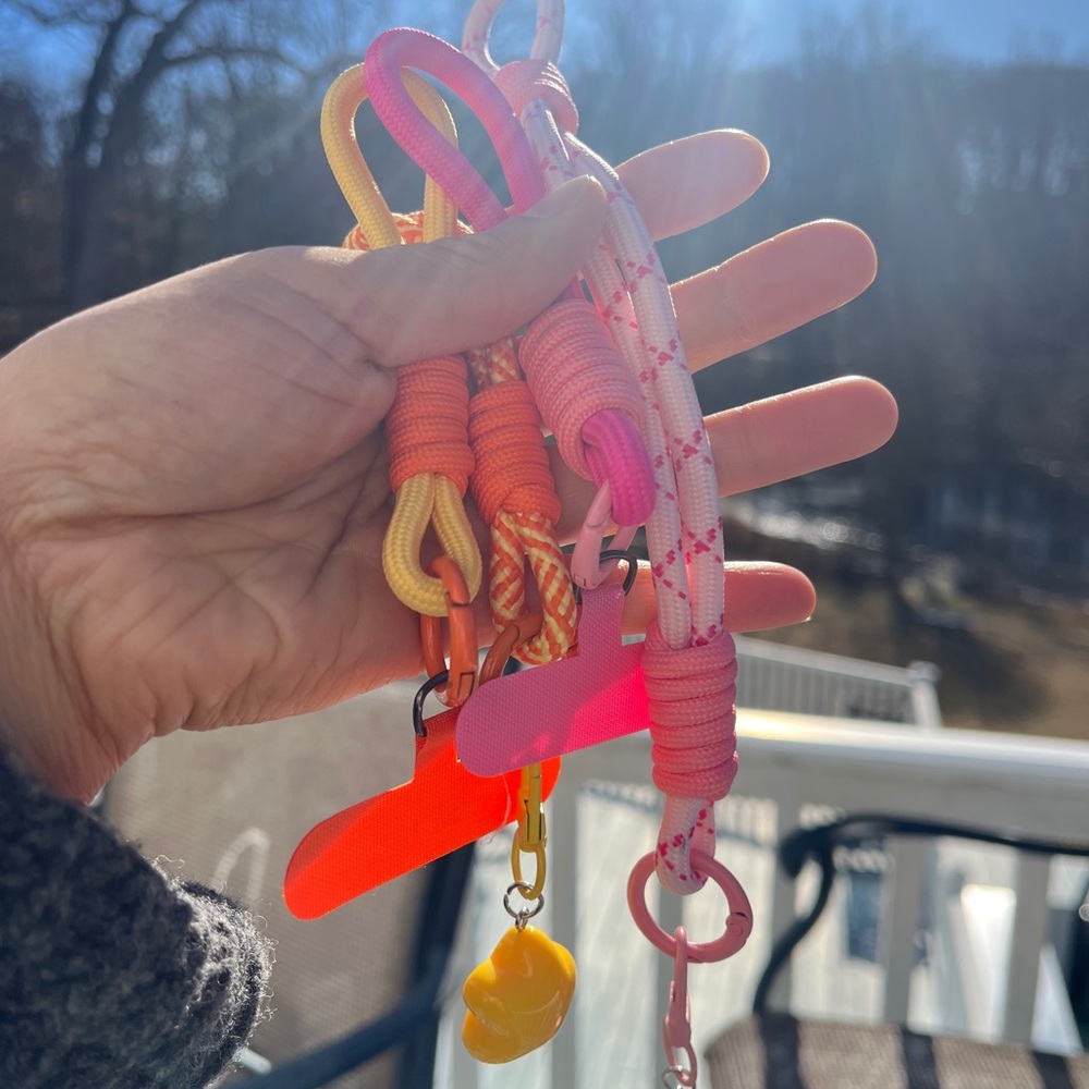 NEW Colorful  phone chain Set
